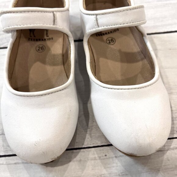Zeebra White Mary-Janes - Picture 4 of 11
